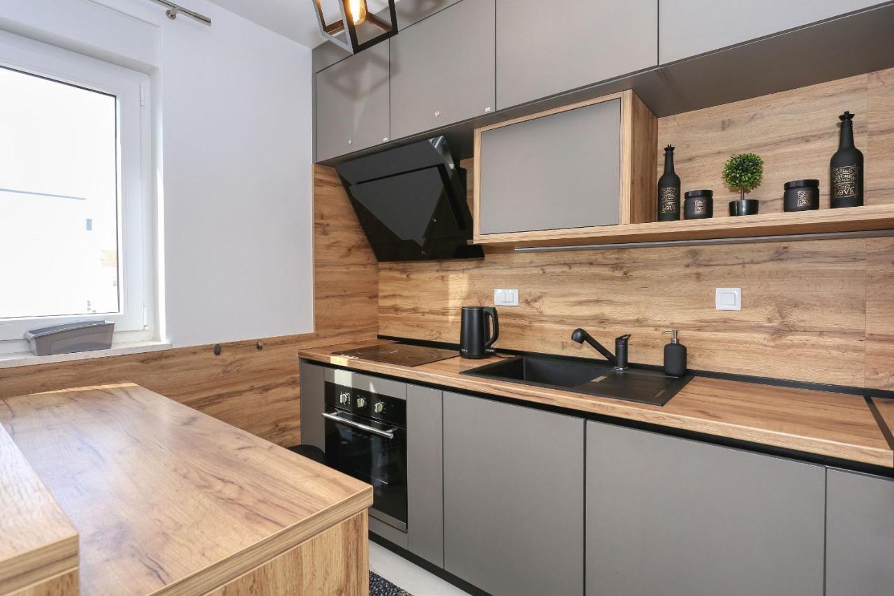 Luxury Apartment Isabell Zaton  Extérieur photo