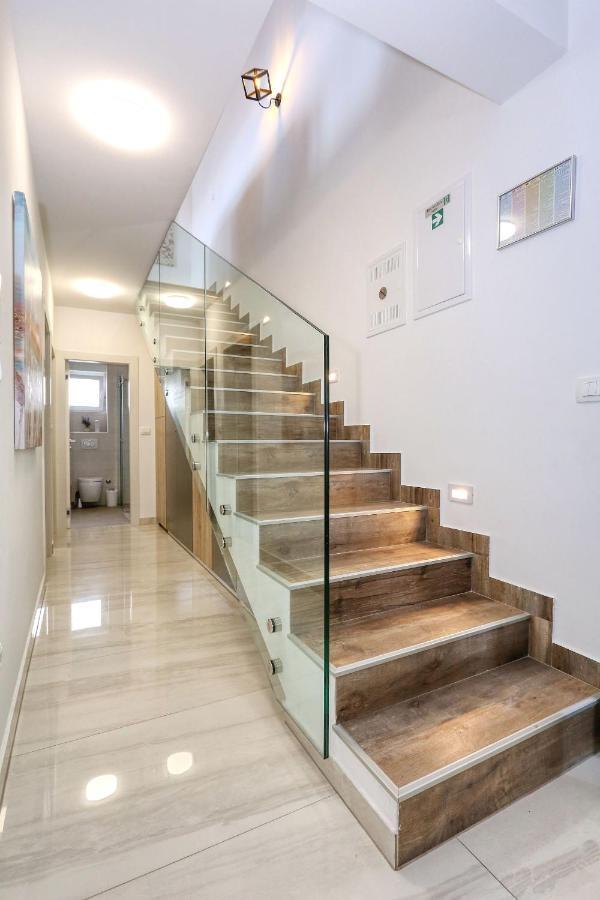 Luxury Apartment Isabell Zaton  Extérieur photo