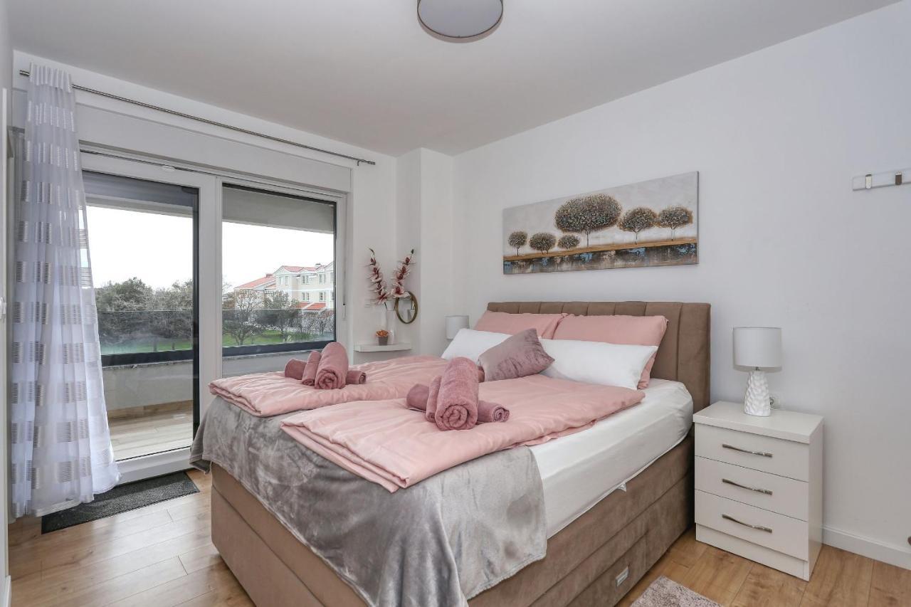 Luxury Apartment Isabell Zaton  Extérieur photo