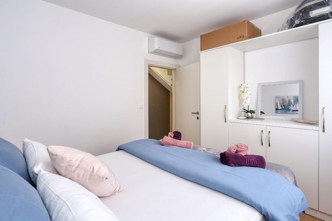 Luxury Apartment Isabell Zaton  Extérieur photo